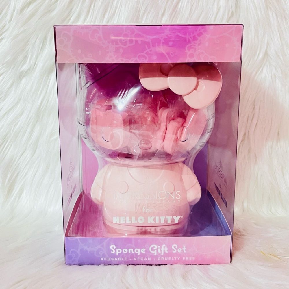 Hello Kitty® 12-PC Sponge Gift Set - Picture 6 of 11